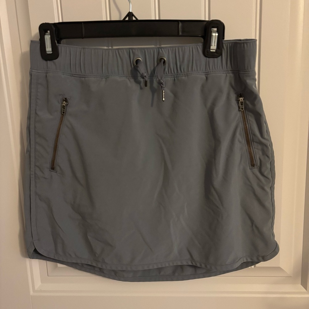Athleta Light Gray Active Skirt Size Small
